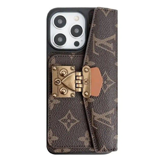 Monogram V Leder-Wallet-Hülle für iPhone mit magnetischem Flip-Cover